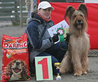Emmanuel Desimon and her owner Jana, Apatity - Ring Championship of Murmansk area 1.10.05, 1st place and Best veteran, photo: Diomin