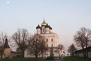 Pskov, the cathedral StNikola (Nikol'sky), photo: Bryzgalov, 565x400p, 32kb