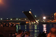 Drawbridge, pphoto: Bryzgalov, 26.06.04, 500x335p, 32kb Drawbridge, pphoto: Bryzgalov, 26.06.04, 500x335p, 32kb