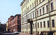 The home of Dostoevsky, photo: Bukatova, 400x257p, 38kb The home of Dostoevsky, photo: Bukatova, 400x257p, 38kb