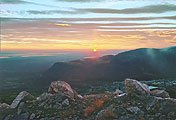 Хибины, вид с горы Айкуйвенчорр, фото: Вайншенкер, 500x341p, 41kb